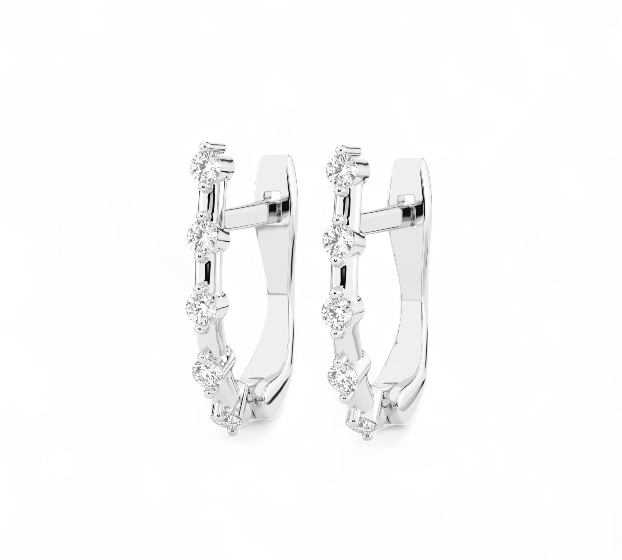 ohrringe-halb-creolen-weissgold-10-diamanten-020ct-eclkzo242-schraegansicht.jpg